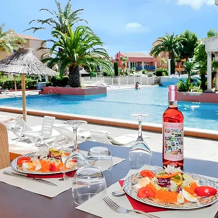 Charmant Proche Du Bord De Mer A Canet En Roussillon 35 M² Piscine Partagee アパート
